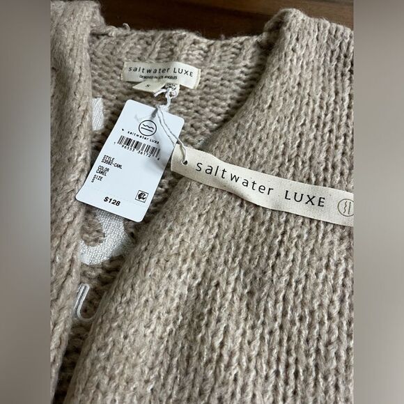 SALTWATER LUXE Colorful Knit Sweater with 'Hello SunShine” on back Design!  NWT! - Picture 5 of 8